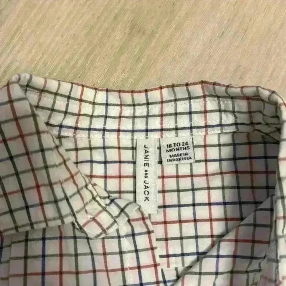 Janie and Jack size 18-24m Plaid Poplin Bodysuit - Picture 3 of 4